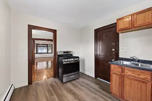 2122 N 6th St, Minneapolis, MN 55411 - Photo 9