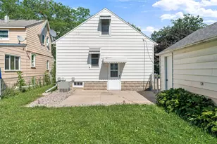 909 11th St NW, Austin, MN 55912 - Photo 27