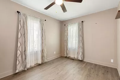 909 11th Street NW, Austin, MN 55912 - Photo 13