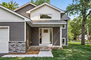 5832 Perry Ave N, Crystal, MN 55429 - Photo 7
