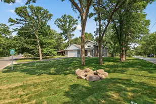 5832 Perry Ave N, Crystal, MN 55429 - Photo 5
