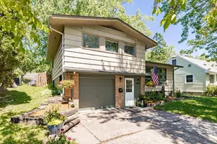4119 Pitt St, Duluth, MN 55804 - Photo 1
