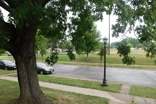 1940 Hoyt Ave E, Saint Paul, MN 55119 - Photo 3