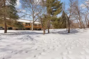 2053 Edgerton St, Maplewood, MN 55117 - Photo 49
