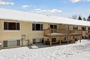2053 Edgerton St, Maplewood, MN 55117 - Photo 45