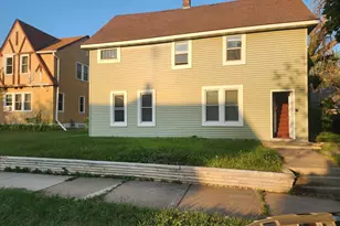 119 10th Ave S, South Saint Paul, MN 55075 - Photo 1