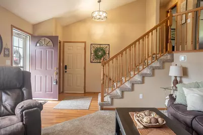 1410 Summit Avenue N, Sauk Rapids, MN 56379 - Photo 3