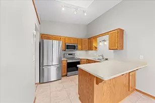 7647 Afton Ct, Woodbury, MN 55125 - Photo 11