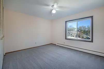 6015 W Broadway Avenue #304, New Hope, MN 55428 - Photo 9