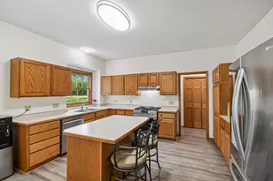 503 Abbey Way, Mendota Heights, MN 55120 - Photo 15