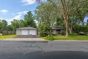 2024 Maple St, Hastings, MN 55033 - Photo 31