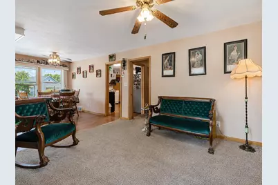 10 Buck Avenue NE, Madelia, MN 56062 - Photo 9