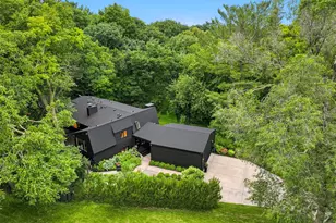 104 Maddaus Ln, Golden Valley, MN 55416 - Photo 3