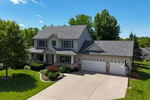 213 Victoria Blvd, Mankato, MN 56001 - Photo 1