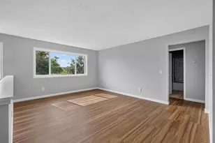 4388 Blakewood Dr, Shakopee, MN 55379 - Photo 5