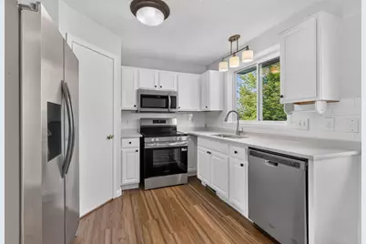4388 Blakewood Drive, Shakopee, MN 55379 - Photo 9