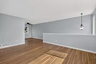4388 Blakewood Dr, Shakopee, MN 55379 - Photo 11