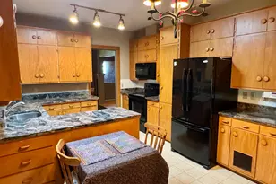 1008 W Ash Ave, Olivia, MN 56277 - Photo 9
