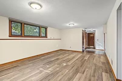 3201 Townview Avenue NE, Saint Anthony, MN 55418 - Photo 23