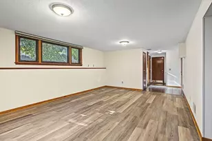 3201 Townview Ave NE, Saint Anthony, MN 55418 - Photo 23