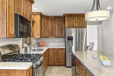 3201 Townview Avenue NE, Saint Anthony, MN 55418 - Photo 5
