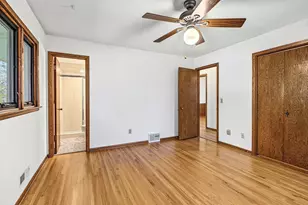 3201 Townview Ave NE, Saint Anthony, MN 55418 - Photo 17