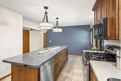 3201 Townview Avenue NE, Saint Anthony, MN 55418 - Photo 13