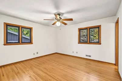 3201 Townview Avenue NE, Saint Anthony, MN 55418 - Photo 15