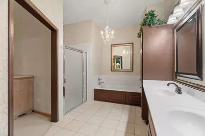 8975 Hunters Way, Apple Valley, MN 55124 - Photo 15