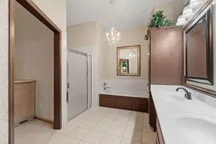 8975 Hunters Way, Apple Valley, MN 55124 - Photo 15