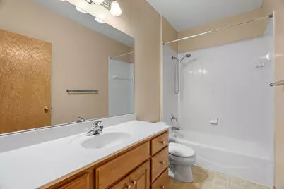 8975 Hunters Way, Apple Valley, MN 55124 - Photo 23
