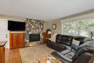 5137 Forest Rd, Minnetonka, MN 55345 - Photo 15