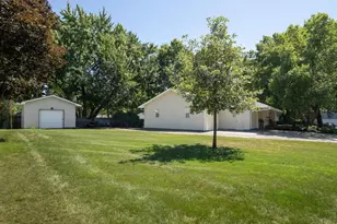5137 Forest Rd, Minnetonka, MN 55345 - Photo 5