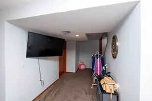 7484 Jeffery Ln S, Cottage Grove, MN 55016 - Photo 37