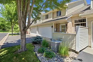 8854 Spring Ln, Woodbury, MN 55125 - Photo 5