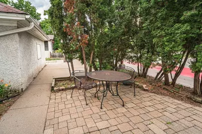 2895 James Avenue S #4, Minneapolis, MN 55408 - Photo 33