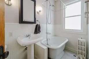 2895 James Ave S, Minneapolis, MN 55408 - Photo 27