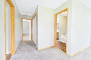 2048 Willow Cir, Hugo, MN 55038 - Photo 15