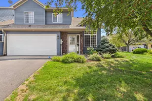 2048 Willow Cir, Hugo, MN 55038 - Photo 5