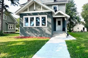 318 2nd St W, Wabasha, MN 55981 - Photo 1
