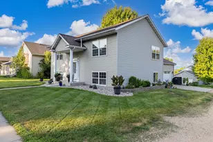 2106 York St, Saint Peter, MN 56082 - Photo 9