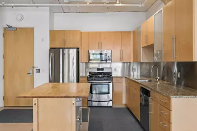 225 9th Street E #304, Saint Paul, MN 55101 - Photo 27