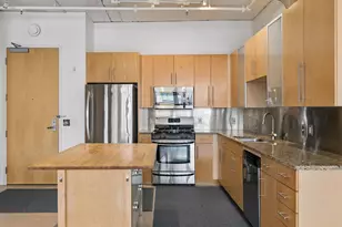 225 9th Street E, Saint Paul, MN 55101 - Photo 27
