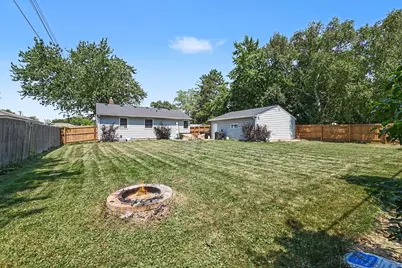 1460 Sherren Avenue E, Maplewood, MN 55109 - Photo 23