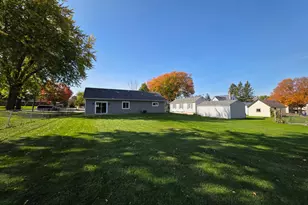 411 Bullis St, Kenyon, MN 55946 - Photo 3