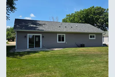 411 Bullis Street, Kenyon, MN 55946 - Photo 3