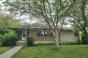1301 9th St, International Falls, MN 56649 - Photo 3
