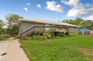 616 1st St N, Montgomery, MN 56069 - Photo 3