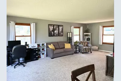 805 Highland Road, Windom, MN 56101 - Photo 17