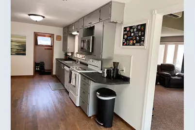 805 Highland Road, Windom, MN 56101 - Photo 13